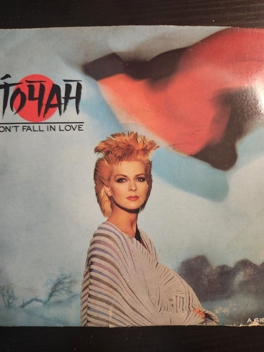 Don't Fall In Love. Toyah